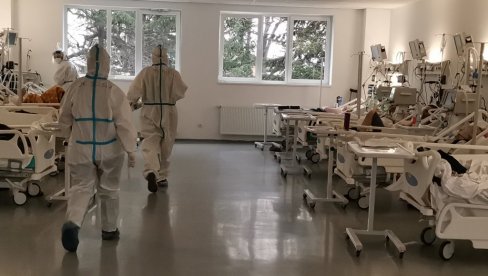 ОБОРЕН РЕКОРД ТРЕЋЕГ ТАЛАСА У РАСИНСКОМ ОКРУГУ: У општој болници 140 пацијената, највише новооболелих у Крушевцу ОБОРЕН РЕКОРД ТРЕЋЕГ ТАЛАСА У РАСИНСКОМ ОКРУГУ: У општој болници 140 пацијената, највише новооболелих у Крушевцу