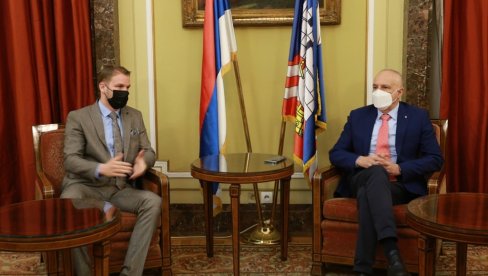 СТАНИВУКОВИЋ У ПРВОЈ ЗВАНИЧНОЈ ПОСЕТИ БЕОГРАДУ: Градоначелник Радојичић угостио колегу из Бањалуке (ФОТО) СТАНИВУКОВИЋ У ПРВОЈ ЗВАНИЧНОЈ ПОСЕТИ БЕОГРАДУ: Градоначелник Радојичић угостио колегу из Бањалуке (ФОТО)