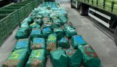 ЗАПЛЕЊЕНО ПОЛА ТОНЕ ДРОГЕ: Заједничка акција службеника Царине и полиције ЗАПЛЕЊЕНО ПОЛА ТОНЕ ДРОГЕ: Заједничка акција службеника Царине и полиције