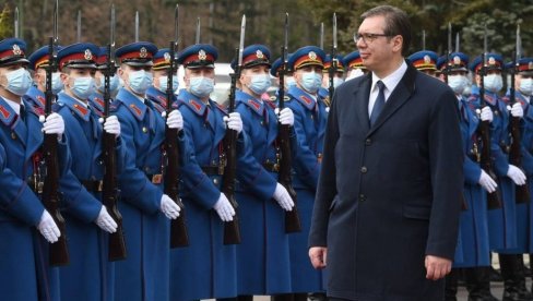 ВУЧИЋ ЧЕСТИТАО ДАН ВОЈСКЕ: Прослављамо највиши војни празник, живела Србија! ВУЧИЋ ЧЕСТИТАО ДАН ВОЈСКЕ: Прослављамо највиши војни празник, живела Србија!