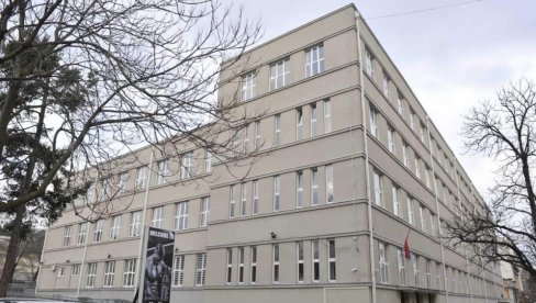 ODLUKA MINISTARSTVA PROSVETE: Đaci Pete gimnazije od ponedeljka u osnovnim školama Radojka Lakić i Isidora Sekulić