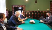 ЗИМСКЕ СЛУЖБЕ МОРАЈУ ДА САРАЂУЈУ: Неопходна координација у чишћењу путева од снега ЗИМСКЕ СЛУЖБЕ МОРАЈУ ДА САРАЂУЈУ: Неопходна координација у чишћењу путева од снега