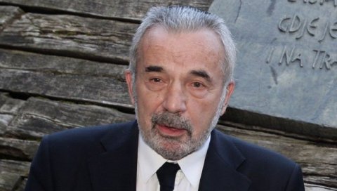 РЕЧ ПЛУС - ХРВАТИ СЕ ЈОШ ПРЕМИШЉАЈУ ОКО СВАСТИКЕ: Огњен Краус о забрани истицања усташких симбола РЕЧ ПЛУС - ХРВАТИ СЕ ЈОШ ПРЕМИШЉАЈУ ОКО СВАСТИКЕ: Огњен Краус о забрани истицања усташких симбола