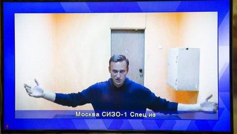 НАВАЉНИ ОСТАЈЕ У ЗАТВОРУ, НАЈАВЉУЈУ СЕ НОВИ НЕМИРИ: Руски суд одбио захтев за пуштање на слободу лидера мале опозиције НАВАЉНИ ОСТАЈЕ У ЗАТВОРУ, НАЈАВЉУЈУ СЕ НОВИ НЕМИРИ: Руски суд одбио захтев за пуштање на слободу лидера мале опозиције
