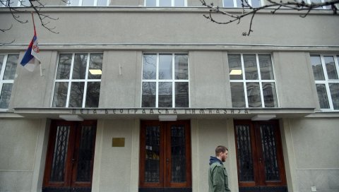 СВЕТСКА ШКОЛА УСРЕД БЕОГРАДА: Реконструисана Пета гимназија, ђаци од понедељка у клупама СВЕТСКА ШКОЛА УСРЕД БЕОГРАДА: Реконструисана Пета гимназија, ђаци од понедељка у клупама