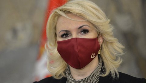 КИСИЋ ТЕПАВЧЕВИЋ ЗА НОВОСТИ: Држава ће учинити све да спречи отпуштања, примена социјалних карата од следеће године КИСИЋ ТЕПАВЧЕВИЋ ЗА НОВОСТИ: Држава ће учинити све да спречи отпуштања, примена социјалних карата од следеће године
