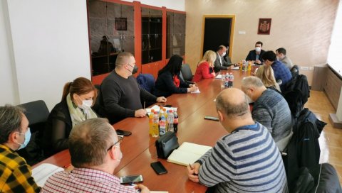 ПОЧИЊЕ И РЕВАКЦИНАЦИЈА: Град Шабац позива све грађане да се пријаве ПОЧИЊЕ И РЕВАКЦИНАЦИЈА: Град Шабац позива све грађане да се пријаве