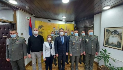 ПРИЈЕМ ПРЕД ДАН БРИГАДЕ У ВРАЊУ: Миленковић - Циљ да побољшамо услове живота и рада припадника војске ПРИЈЕМ ПРЕД ДАН БРИГАДЕ У ВРАЊУ: Миленковић - Циљ да побољшамо услове живота и рада припадника војске