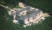 ВИРТУЕЛНИ РАСКОШ ПУТИНОВОГ ДВОРЦА: Фотографије из виле у Гленџику (ФОТО) ВИРТУЕЛНИ РАСКОШ ПУТИНОВОГ ДВОРЦА: Фотографије из виле у Гленџику (ФОТО)
