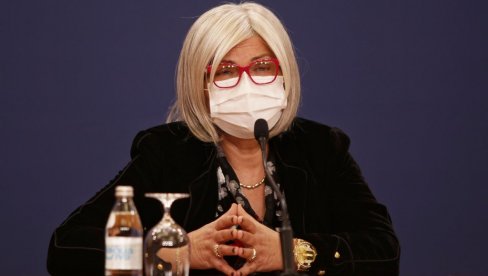 ОВО НИКАКО НЕ СМЕТЕ ДА РАДИТЕ НАКОН ПРИМАЊА ВАКЦИНЕ: Докторка Стокић истакла да дијабетичари треба да буду на посебном опрезу ОВО НИКАКО НЕ СМЕТЕ ДА РАДИТЕ НАКОН ПРИМАЊА ВАКЦИНЕ: Докторка Стокић истакла да дијабетичари треба да буду на посебном опрезу