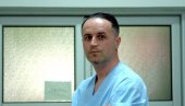ДОКТОР ДРАГАН ГУЊИЋ ОБЈАШЊАВА: Да ли је народно намештање желуца делотворно? ДОКТОР ДРАГАН ГУЊИЋ ОБЈАШЊАВА: Да ли је народно намештање желуца делотворно?
