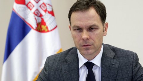 МИНИСТАР МАЛИ НАЈАВИО: Још око пола године неопходна помоћ државе привреди МИНИСТАР МАЛИ НАЈАВИО: Још око пола године неопходна помоћ државе привреди
