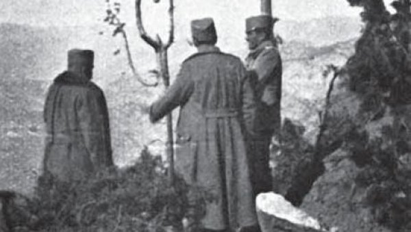 ВАСКРС СРПСКИХ ЈУНАКА: Војници на Крфу нису узели ни најмању ситницу, а да не плате ВАСКРС СРПСКИХ ЈУНАКА: Војници на Крфу нису узели ни најмању ситницу, а да не плате