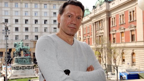НЕДЕЉА ПРОЂЕ - КОНСТАНТИН КОСТЈУКОВ: Чари игре без престанка НЕДЕЉА ПРОЂЕ - КОНСТАНТИН КОСТЈУКОВ: Чари игре без престанка