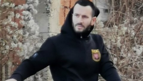 ОВО ЈЕ НАЈВИШЕ РАЗБЕСНЕЛО СРБЕ У МИТРОВИЦИ ДАНАС: Албанац са обележјима терористичке ОВК у Северној Митровици ОВО ЈЕ НАЈВИШЕ РАЗБЕСНЕЛО СРБЕ У МИТРОВИЦИ ДАНАС: Албанац са обележјима терористичке ОВК у Северној Митровици