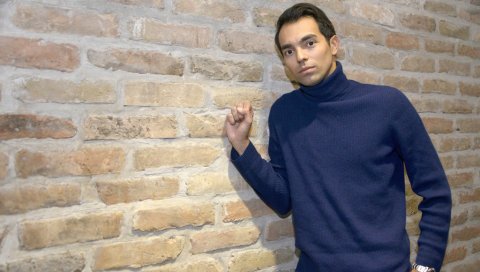 ГЛЕДАОЦИ СУ МОЈИ ШЕФОВИ: Филип Чукановић, популарни водитељ Јутра на Првој, о професионалним и личним изазовима, медијима, пријатељима... ГЛЕДАОЦИ СУ МОЈИ ШЕФОВИ: Филип Чукановић, популарни водитељ Јутра на Првој, о професионалним и личним изазовима, медијима, пријатељима...