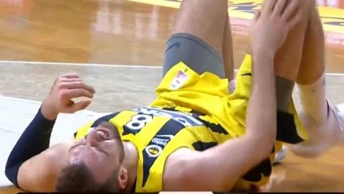 KATASTROFALNE VESTI: Marko Gudurić se povredio u polufinalu turskog šampionata KATASTROFALNE VESTI: Marko Gudurić se povredio u polufinalu turskog šampionata