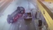 IZGUBIO KONTROLU NAD AUTOMOBILOM: Prevrnuo na krov, pa klizio po zaleđenom putu (VIDEO) IZGUBIO KONTROLU NAD AUTOMOBILOM: Prevrnuo na krov, pa klizio po zaleđenom putu (VIDEO)