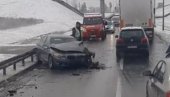 ТЕШКА НЕСРЕЋА У НОВОМ САДУ: Аутомобили смрскани, повређени девојка и мушкарац (ФОТО) ТЕШКА НЕСРЕЋА У НОВОМ САДУ: Аутомобили смрскани, повређени девојка и мушкарац (ФОТО)