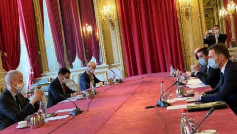 ВАЖАН САСТАНАК: Мали са Франком Риестером у Паризу ВАЖАН САСТАНАК: Мали са Франком Риестером у Паризу