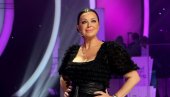 ДРАГАНА КАТИЋ ИЗВРНУЛА ЗГЛОБ: Водитељка пала на снимању Никад није касно (ВИДЕО) ДРАГАНА КАТИЋ ИЗВРНУЛА ЗГЛОБ: Водитељка пала на снимању Никад није касно (ВИДЕО)