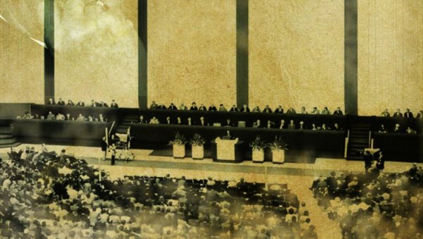 ПРИПРЕМА БУДУЋЕ ТРАГЕДИЈЕ: Амандмани из 1971. су били резултат свакојаких закулисних радњи, политичких трулих компромиса и калкулација ПРИПРЕМА БУДУЋЕ ТРАГЕДИЈЕ: Амандмани из 1971. су били резултат свакојаких закулисних радњи, политичких трулих компромиса и калкулација
