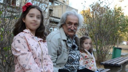 СМАЈЛИЈИ МЕ БРАНЕ ОД САМШТИНЕ: Песник Перо Зубац о награди Библиос, стваралаштву, пријатељима, младости... СМАЈЛИЈИ МЕ БРАНЕ ОД САМШТИНЕ: Песник Перо Зубац о награди Библиос, стваралаштву, пријатељима, младости...
