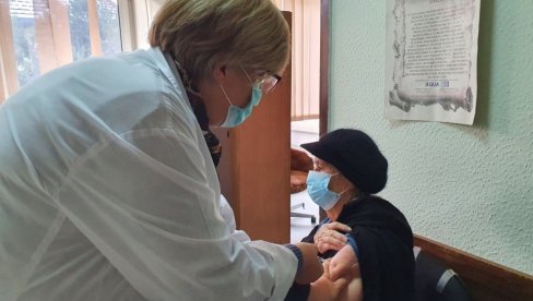 ИМУНИЗАЦИЈА У ВРАЊУ: 12 336 Врањанаца примило другу дозу ИМУНИЗАЦИЈА У ВРАЊУ: 12 336 Врањанаца примило другу дозу