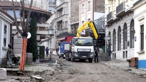 БОЕМСКА ЧЕТВРТ ГОТОВА ДО МАЈА : Почели завршни радови на реконструкцији главне калдрме и тротоара у Скадарској улици БОЕМСКА ЧЕТВРТ ГОТОВА ДО МАЈА : Почели завршни радови на реконструкцији главне калдрме и тротоара у Скадарској улици