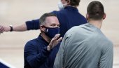 НЕ ЖЕЛИМ ДА СЕ МВП ПОВРЕДИ: Мелоун хоће да одмори Јокића, али Србину се то не свиђа НЕ ЖЕЛИМ ДА СЕ МВП ПОВРЕДИ: Мелоун хоће да одмори Јокића, али Србину се то не свиђа