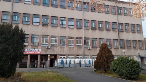 НА ЛЕЧЕЊУ И ЧИТАВЕ ПОРОДИЦЕ: Епидемиолошка ситуација у српским срединама на КиМ јако озбиљна НА ЛЕЧЕЊУ И ЧИТАВЕ ПОРОДИЦЕ: Епидемиолошка ситуација у српским срединама на КиМ јако озбиљна