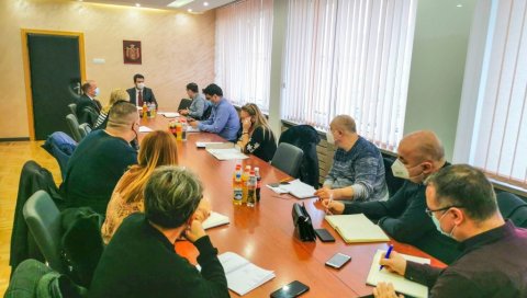 ЕПИДЕМИЈА ВИРУСА КОРОНА У ШАПЦУ: Почиње вакцинација непокретних грађана ЕПИДЕМИЈА ВИРУСА КОРОНА У ШАПЦУ: Почиње вакцинација непокретних грађана