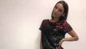 РЕКЛА САМ ДА: Едита Арадиновић објавила фотографију прстена (ФОТО) РЕКЛА САМ ДА: Едита Арадиновић објавила фотографију прстена (ФОТО)