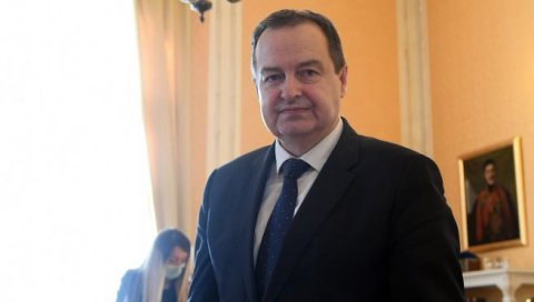 ДАЧИЋ ПОСТАЈЕ УЈАК: Трудна сестра председника скупштине, коју памтимо из ТВ серија ДАЧИЋ ПОСТАЈЕ УЈАК: Трудна сестра председника скупштине, коју памтимо из ТВ серија