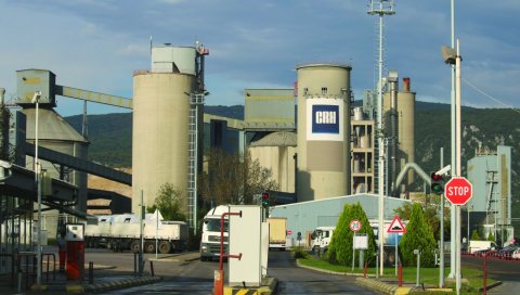 РАДОВИ У ЦЕМЕНТАРИ ЦРХ СРБИЈА: Четири параћинска села због тога ће 6. фебруара бити без воде РАДОВИ У ЦЕМЕНТАРИ ЦРХ СРБИЈА: Четири параћинска села због тога ће 6. фебруара бити без воде