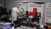 АПЕЛ ЦРВЕНОГ КРСТА СОМБОРА СУГРАЂАНИМА: Сутра дајте крв и некоме спасите живот АПЕЛ ЦРВЕНОГ КРСТА СОМБОРА СУГРАЂАНИМА: Сутра дајте крв и некоме спасите живот