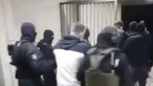 СНИМАК ХАПШЕЊА ВЕЉЕ НЕВОЉЕ: Овако је пао Беливук (ВИДЕО) СНИМАК ХАПШЕЊА ВЕЉЕ НЕВОЉЕ: Овако је пао Беливук (ВИДЕО)