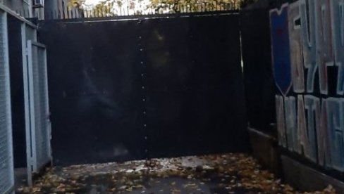 KRV I OSTACI KOSTIJU U ŠTEK-BUNKERU: Istražitelji u prostoriji na stadionu Partizana pronašli veliki broj dokaza protiv Belivuka i Miljkovića KRV I OSTACI KOSTIJU U ŠTEK-BUNKERU: Istražitelji u prostoriji na stadionu Partizana pronašli veliki broj dokaza protiv Belivuka i Miljkovića