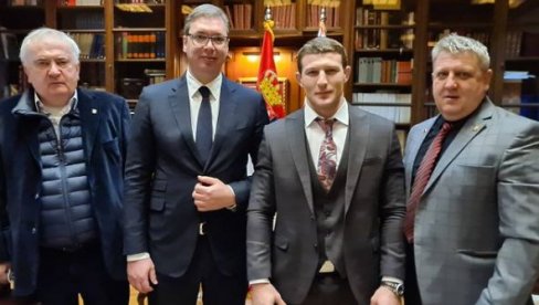 ПРЕДСЕДНИК ВУЧИЋ УГОСТИО НЕМАЊУ МАЈДОВА: Фантастичан сусрет са највећим џудо шампионом, очекујем медаљу у Јапану (ФОТО) ПРЕДСЕДНИК ВУЧИЋ УГОСТИО НЕМАЊУ МАЈДОВА: Фантастичан сусрет са највећим џудо шампионом, очекујем медаљу у Јапану (ФОТО)