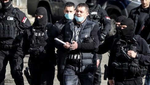 ОГЛАСИО СЕ АДВОКАТ БЕЛИВУКА И МИЉКОВИЋА: Моји клијенти су здрави и добро расположени, припремају одбрану! ОГЛАСИО СЕ АДВОКАТ БЕЛИВУКА И МИЉКОВИЋА: Моји клијенти су здрави и добро расположени, припремају одбрану!