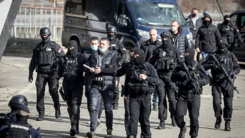 ПАО ЈОШ ЈЕДАН ЧЛАН ВЕЉИНЕ ГРУПЕ: Ухапшен Влада Георгијев, бивши полицајац из Лознице ПАО ЈОШ ЈЕДАН ЧЛАН ВЕЉИНЕ ГРУПЕ: Ухапшен Влада Георгијев, бивши полицајац из Лознице
