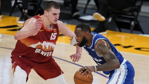 ZADRŽAĆEMO TE! Nikola Jokić zapretio Lebronu DŽejmsu (VIDEO)