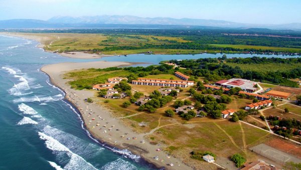 СПОРНА НАПЛАТА УЛАЗА: Морско добро тражи да се уклони капија на плажи Аде Бојане СПОРНА НАПЛАТА УЛАЗА: Морско добро тражи да се уклони капија на плажи Аде Бојане