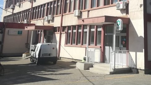 ПЛОДОВИ МАСОВНЕ ВАКЦИНАЦИЈЕ У КОВИНУ: Драстично смањен број новозаражених ПЛОДОВИ МАСОВНЕ ВАКЦИНАЦИЈЕ У КОВИНУ: Драстично смањен број новозаражених