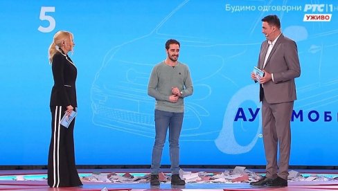 IZVLAČENJE NAGRADNE IGRE UZMI RAČUN I POBEDI : Ovo su dobitnici automobila, dame večeras imale više sreće (FOTO) IZVLAČENJE NAGRADNE IGRE UZMI RAČUN I POBEDI : Ovo su dobitnici automobila, dame večeras imale više sreće (FOTO)