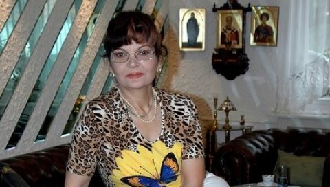 УНУЧИЋИМА ЈЕ РЕЧЕНО ДА НЕЋУ ДУГО ЖИВЕТИ: Нада Обрић поново победила опаку болест, па открила шта јој је дало снагу да се бори УНУЧИЋИМА ЈЕ РЕЧЕНО ДА НЕЋУ ДУГО ЖИВЕТИ: Нада Обрић поново победила опаку болест, па открила шта јој је дало снагу да се бори
