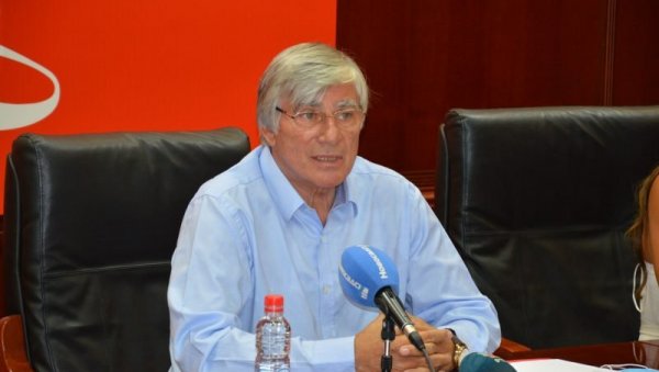 ОБЕЋАЛИ СМО ИМ ДУПЛЕ ПРЕМИЈЕ: Руководство није упознато са штрајком у Војводини ОБЕЋАЛИ СМО ИМ ДУПЛЕ ПРЕМИЈЕ: Руководство није упознато са штрајком у Војводини