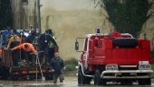 DRAMATIČNO I U FRANCUSKOJ: Poplave napravile haos, u jednom gradu zatvorene škole DRAMATIČNO I U FRANCUSKOJ: Poplave napravile haos, u jednom gradu zatvorene škole