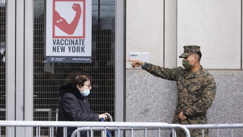 БАЈДЕНОВА АДМИНИСТРАЦИЈА ПРЕПОРУЧУЈЕ: Свим грађанима трећу дозу вакцине
