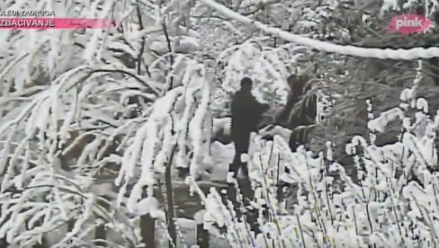 ON JE SA VELJOM NEVOLJOM NA SNIMKU VEŽBAO SNAJPER: Veteran iz rata koji je unajmljen sa posebnim zadatkom (VIDEO) ON JE SA VELJOM NEVOLJOM NA SNIMKU VEŽBAO SNAJPER: Veteran iz rata koji je unajmljen sa posebnim zadatkom (VIDEO)